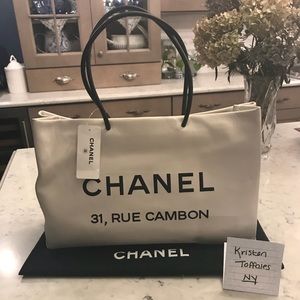 AUTHENTIC Chanel Tote Bag